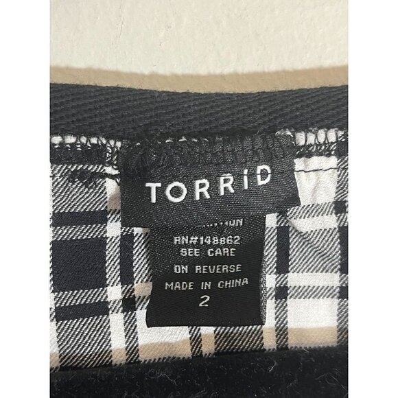 Torrid Top Women 18 Black Lace Up Plaid Preppy Classic Checks Neutral Festive - Picture 2 of 11